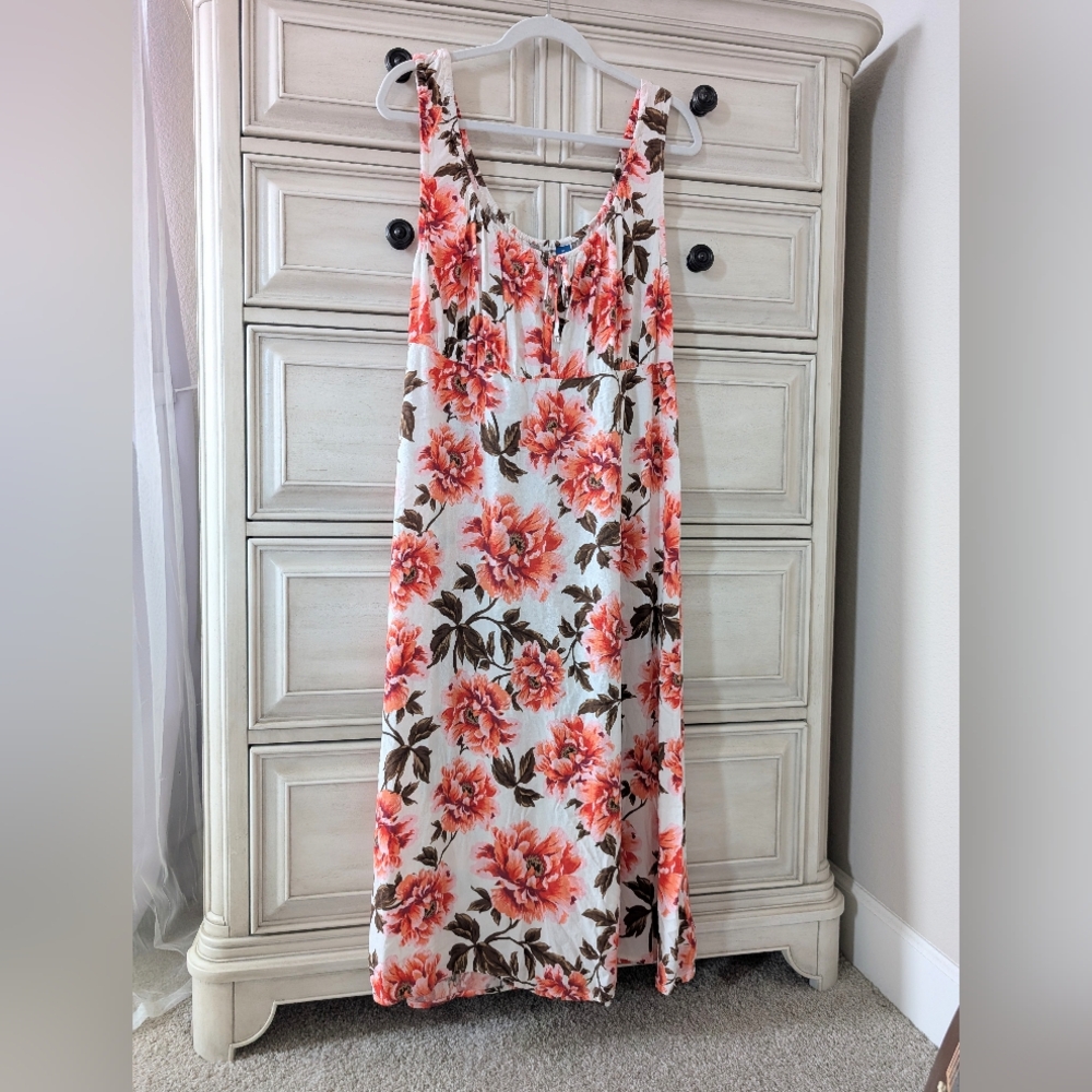 Floral Sleeveless Dress - White and Pink